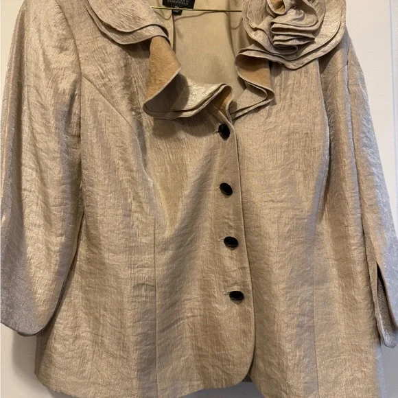 Adrianna Papell Gold Jacket Blazer top with Floral Detail - Picture 5 of 8